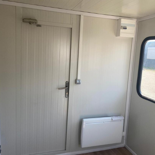 Contenedor  Puesto de Guardia  2,70 m x 2,20 m Contenedor Puesto de Guardia 2,70 m x 2,20 m